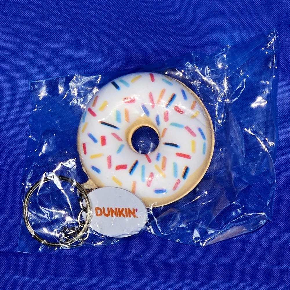 Dunkin Rewards Vanilla Frosted White Sprinkle Donut Keychain Squishy Soft Fidget
